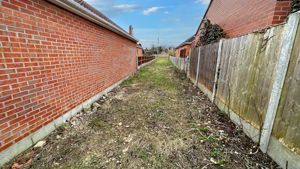 Photo 8- click for photo gallery